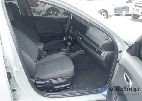 2025 Kia K4 Lxs из США, поврежденный, VIN 3KPFT4DE2SE132489